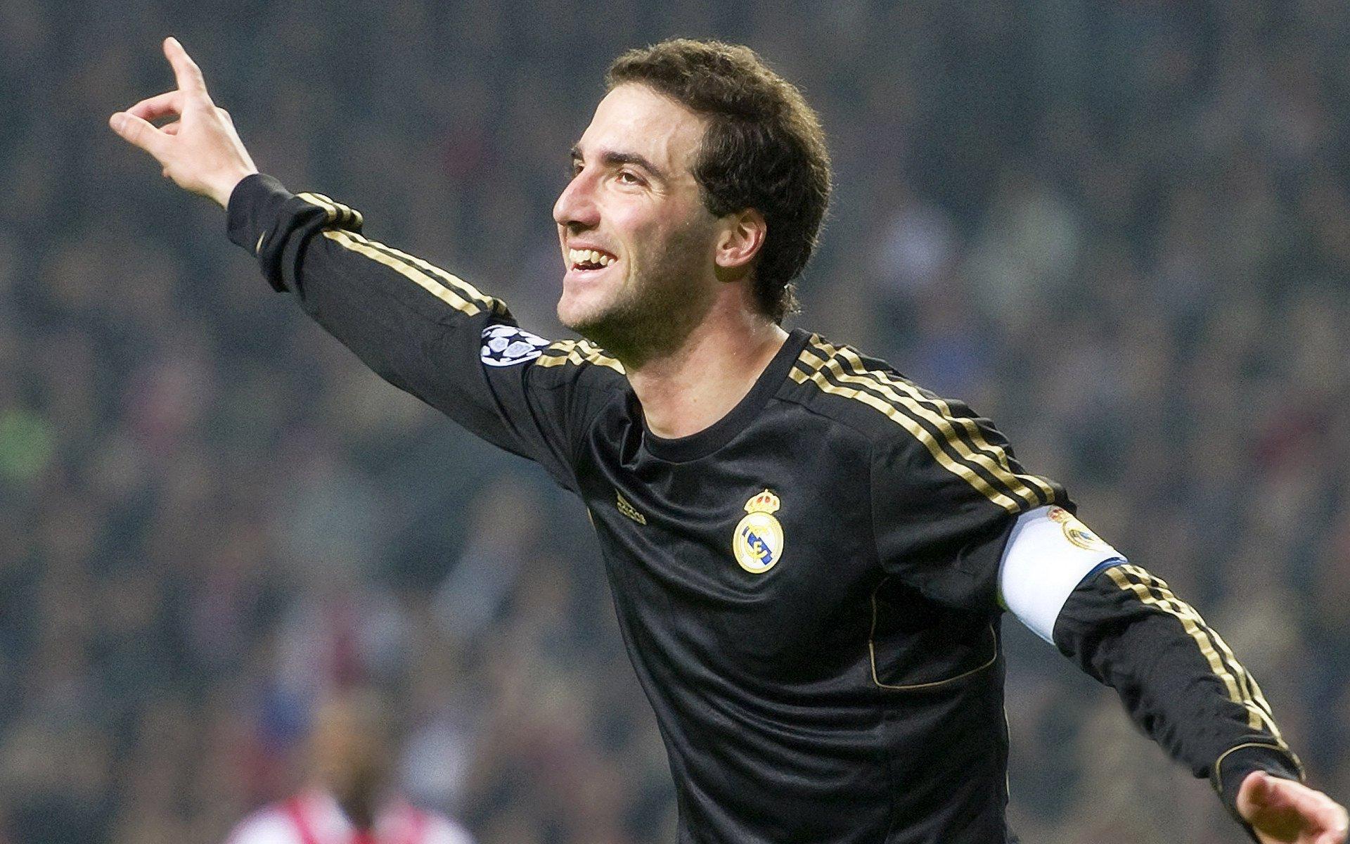 切尔西提议恩昆库交换费尔明遭巴萨拒绝,转会市场暗流涌动