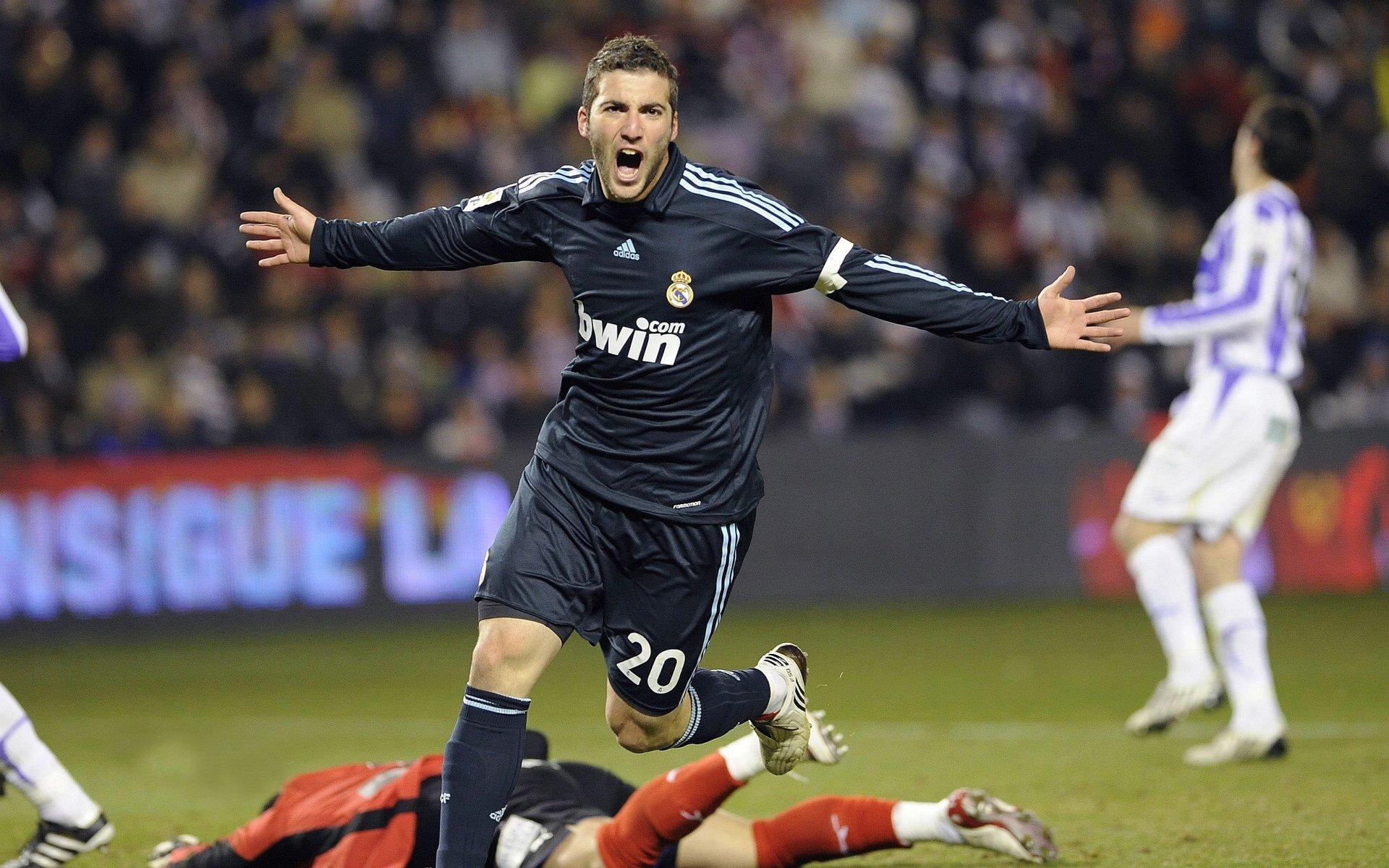 从枪手替补到国家队门神，大马丁的史诗征程与阿根廷的救赎之路